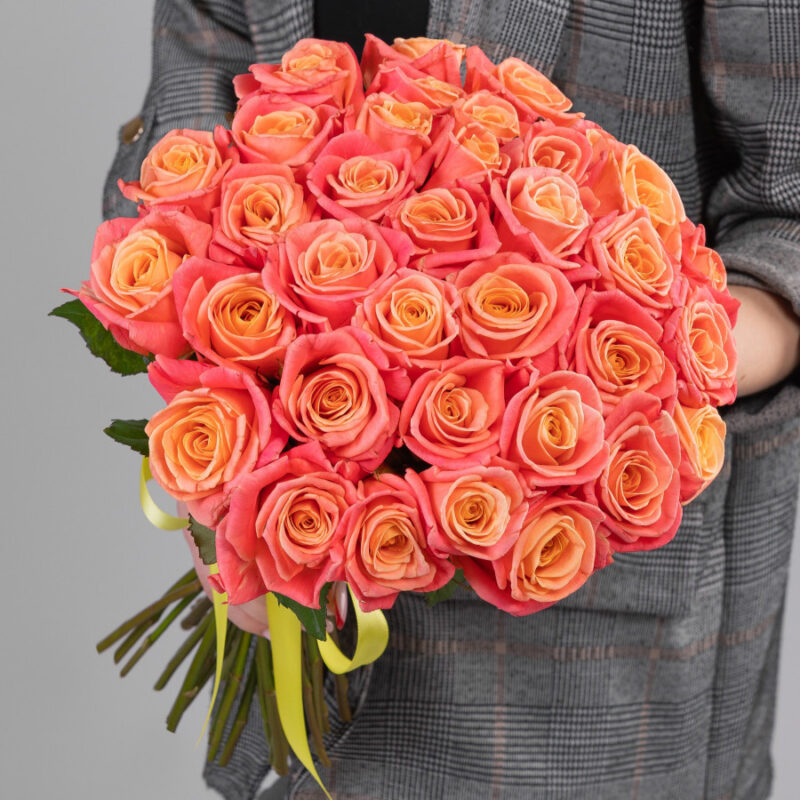 Коралловые Розы с лентой